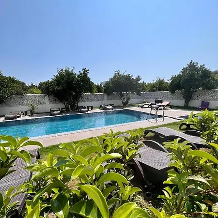 Relaxion & Aparthotel Side